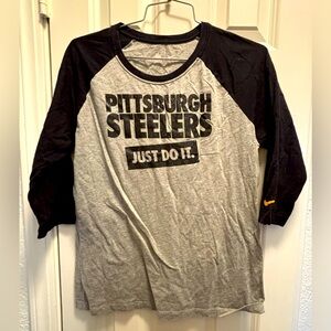 Pittsburgh Steelers Nike Quarter Sleeve T-Shirt Women’s
Size Large 
Color Black